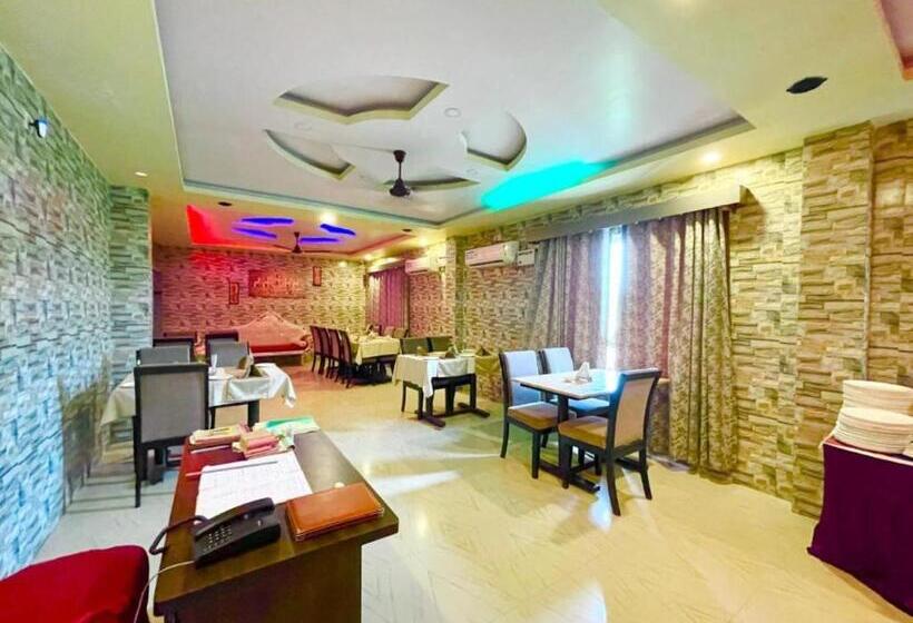 酒店 Coral Suites Puri  Swimming Pool Lift Wifi Facilities  Excellent Choice Of Travellers   Best Seller