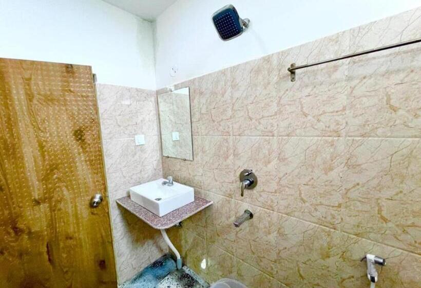 酒店 Coral Suites Puri  Swimming Pool Lift Wifi Facilities  Excellent Choice Of Travellers   Best Seller