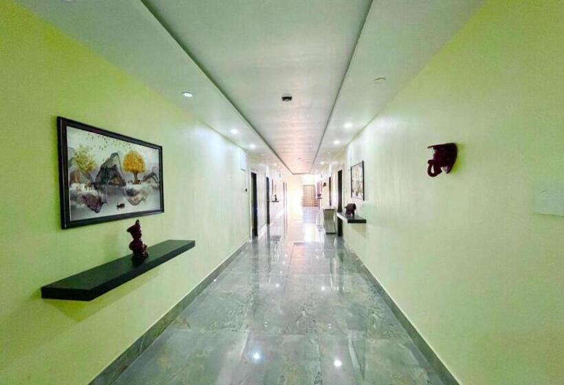 酒店 Coral Suites Puri  Swimming Pool Lift Wifi Facilities  Excellent Choice Of Travellers   Best Seller