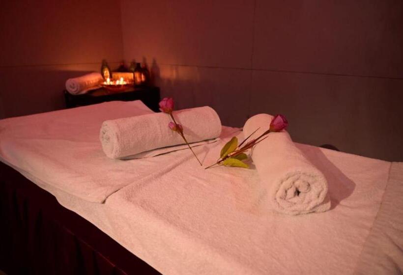 酒店 Coral Suites Puri  Swimming Pool Lift Wifi Facilities  Excellent Choice Of Travellers   Best Seller