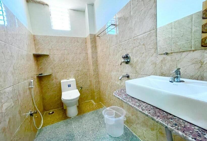 酒店 Coral Suites Puri  Swimming Pool Lift Wifi Facilities  Excellent Choice Of Travellers   Best Seller