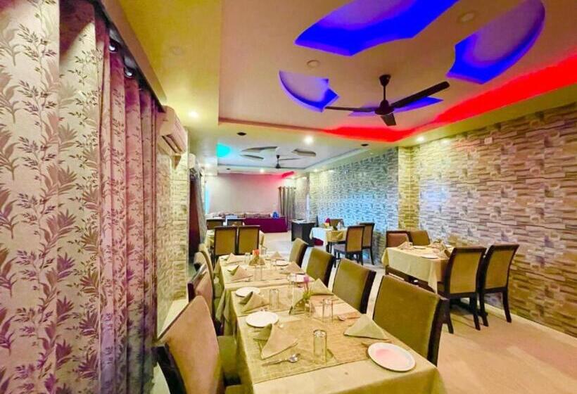 酒店 Coral Suites Puri  Swimming Pool Lift Wifi Facilities  Excellent Choice Of Travellers   Best Seller