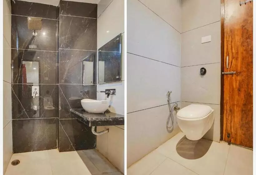 Oyo Hotel Holiday First
