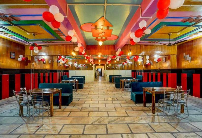 Отель Oyo Balaji Premium Co Living