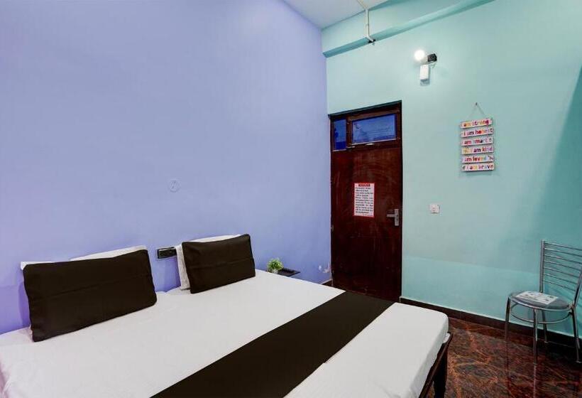 Отель Oyo Balaji Premium Co Living