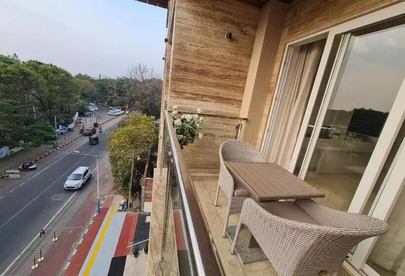 Luxury Hotel Tumkur