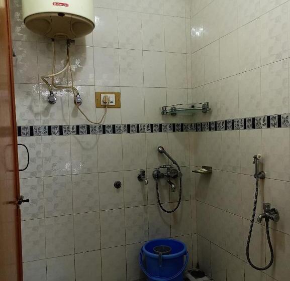 پانسیون Ainoor Cottage