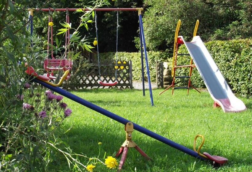 Отель Gasthof Und Metzgerei Zur Post Peißenberg