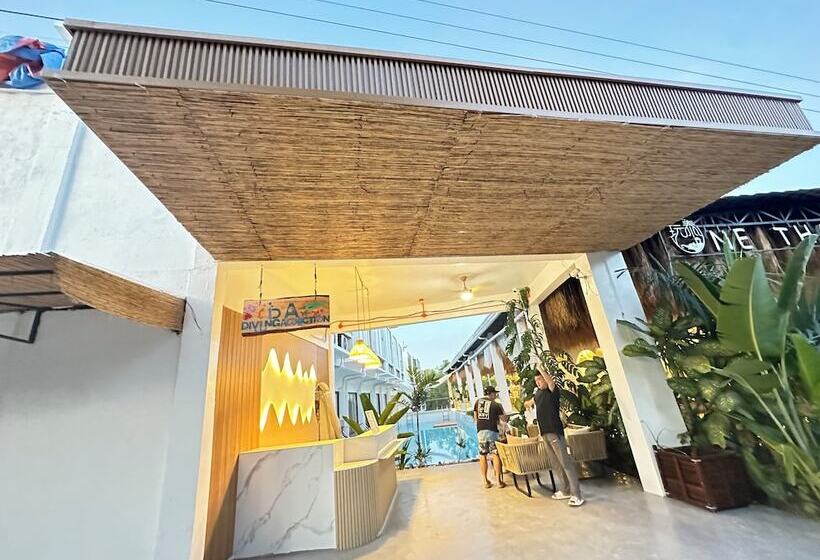 پانسیون Diving Addiction Resort