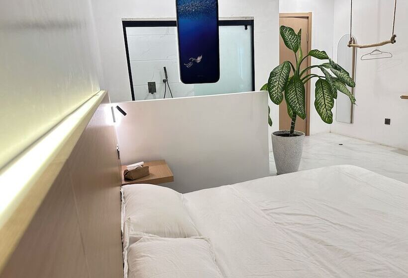 پانسیون Diving Addiction Resort