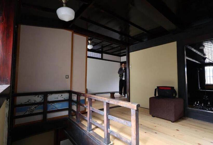 هاستل Gloce Sadoベースキャンプ宿根木