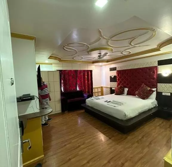 ホテル K2 Inn , Srinagar