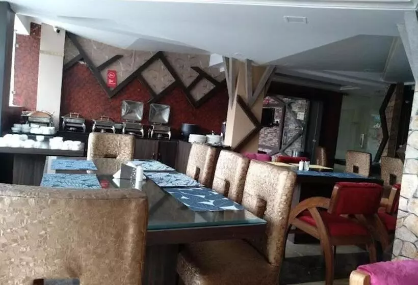ホテル K2 Inn , Srinagar