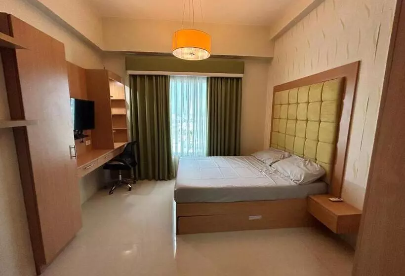 One Pavilion Condominium