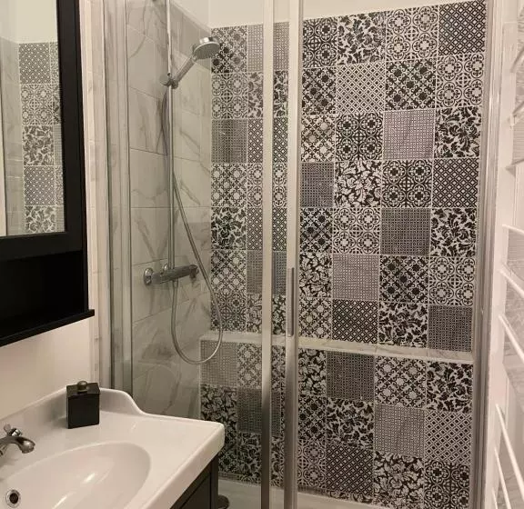 Bed And Breakfast 2 Chambres, 1 Salle D Eau   Centre Versailles