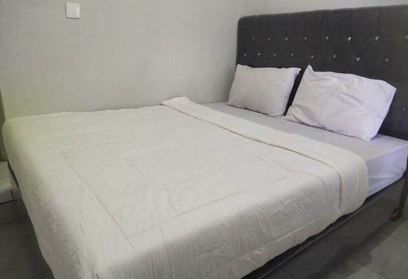 Hotel Villa Adelle At Silang