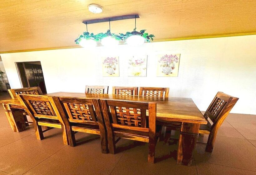 Hotel Villa Adelle At Silang