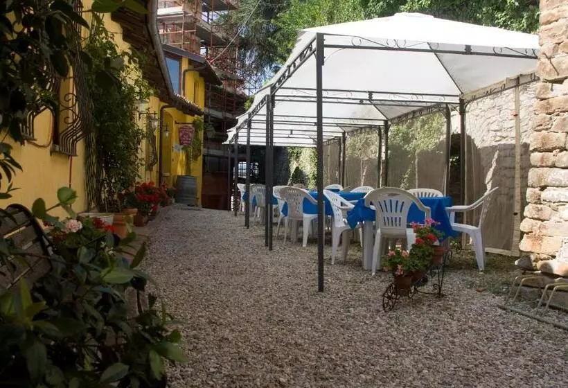 Aamiaismajoitus (B&B) Arco Dei Nobili
