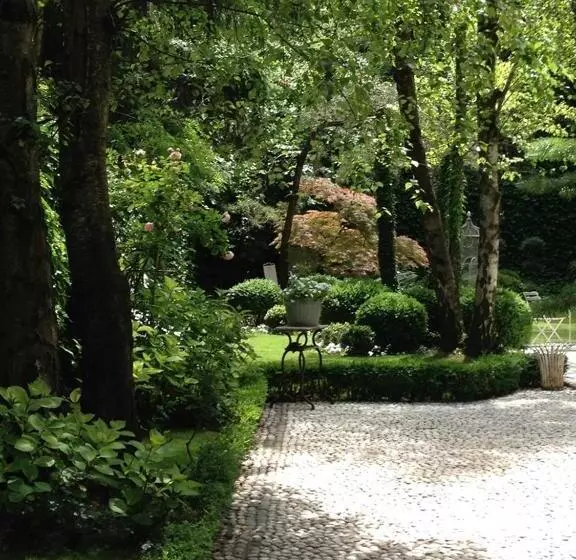 ベッドアンドブレックファースト Casa Cuniolo Guest House