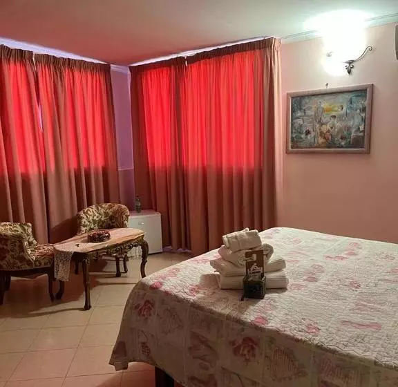 Aamiaismajoitus (B&B) La Villa Del Patrizio