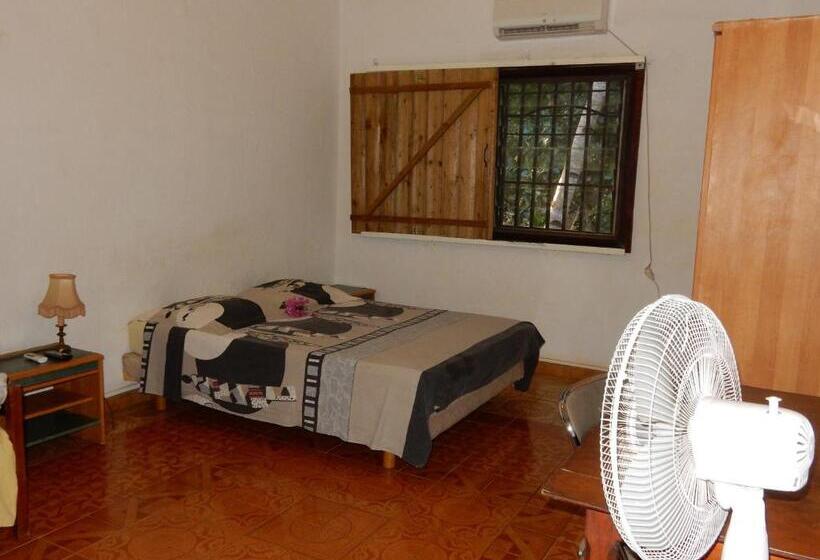 مبيت وإفطار Sarl Mayoume