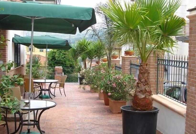 ベッドアンドブレックファースト Villa Scotillo 1950