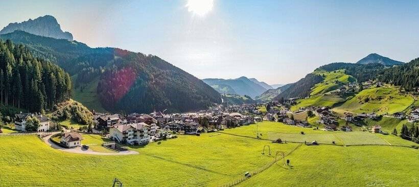 Garni Hotel Bel Vert