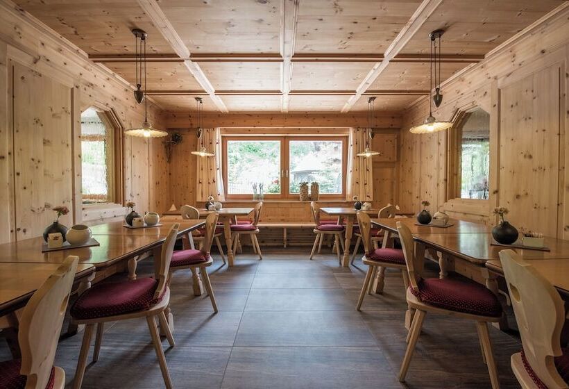 Garni Hotel Bel Vert