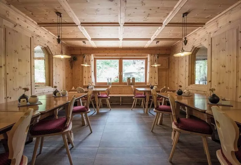 Garni Hotel Bel Vert