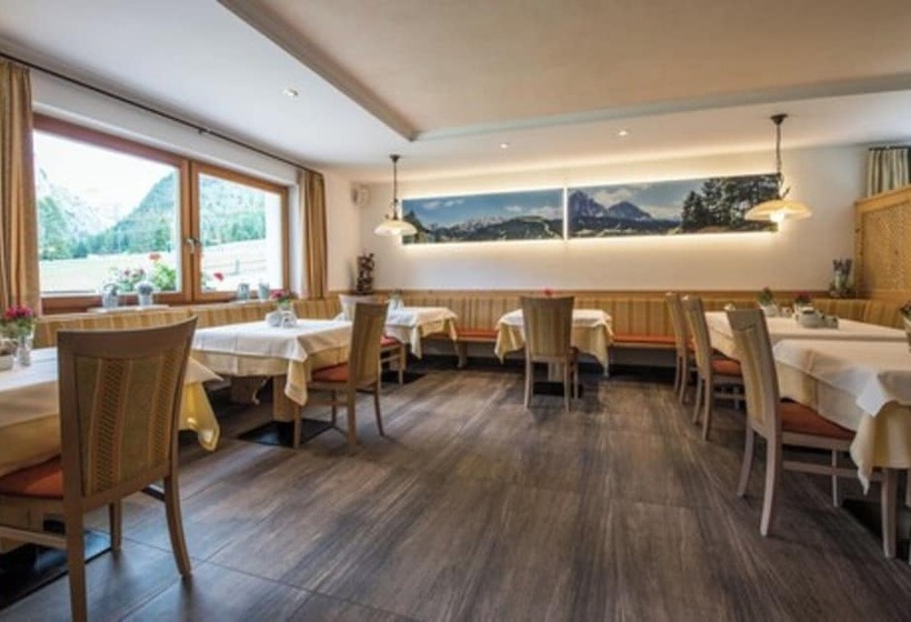 Garni Hotel Bel Vert