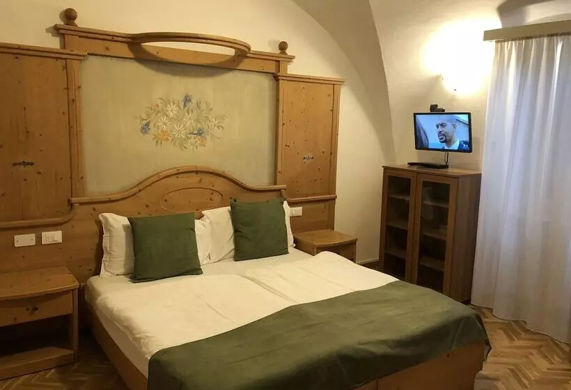 Hotelli Albergo Alla Costa
