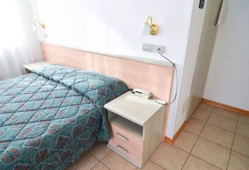 Hotelli Albergo Alla Costa