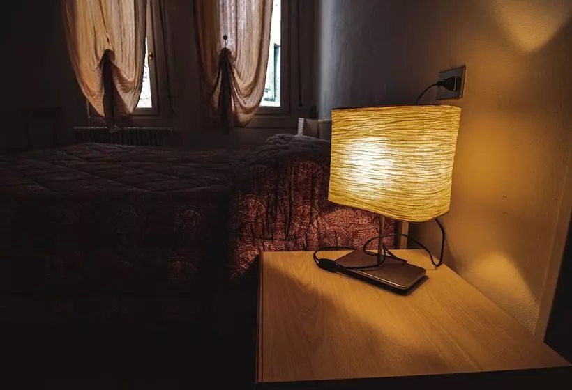 Hotelli Albergo Alla Costa