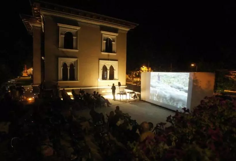 ホテル Albergo Villino Quintiliani