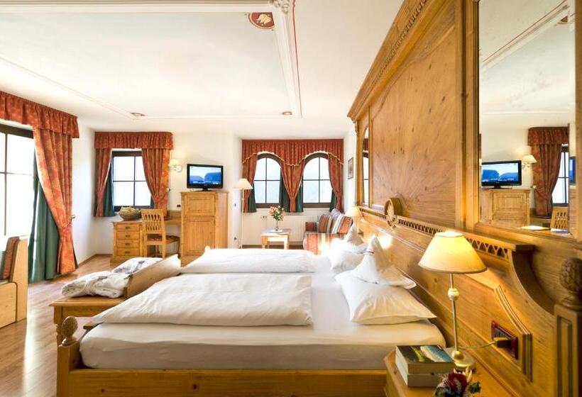 هتل Ansitz Jakoberhof