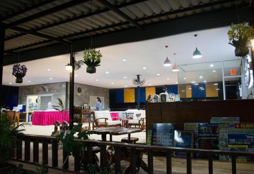 ホテル Coral Resort