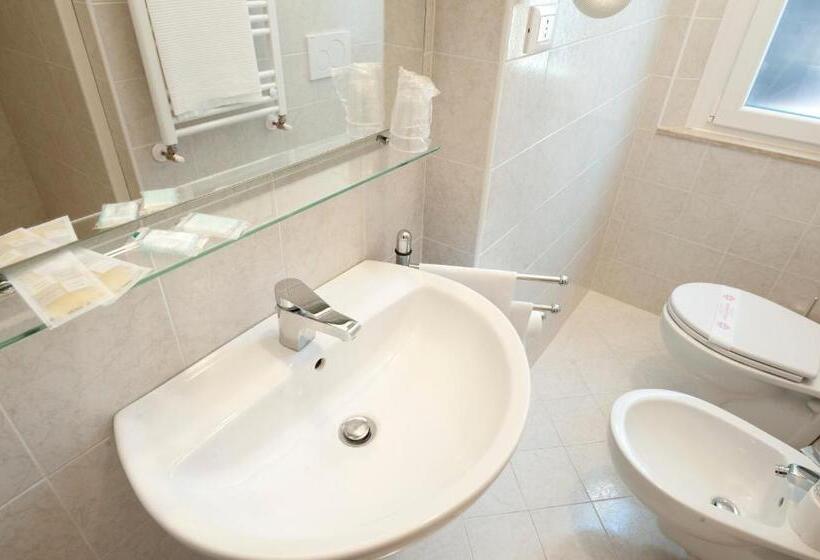 בית מלון כפרי Gardenia