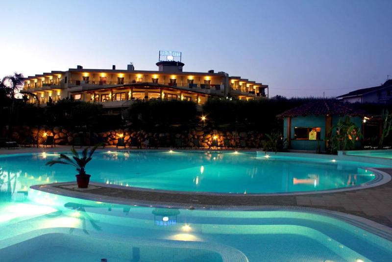 Отель Santa Chiara