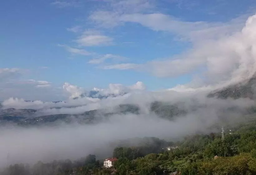 Hotelli Sette E Mezzo