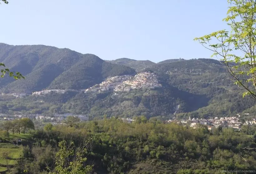 Hotelli Sette E Mezzo