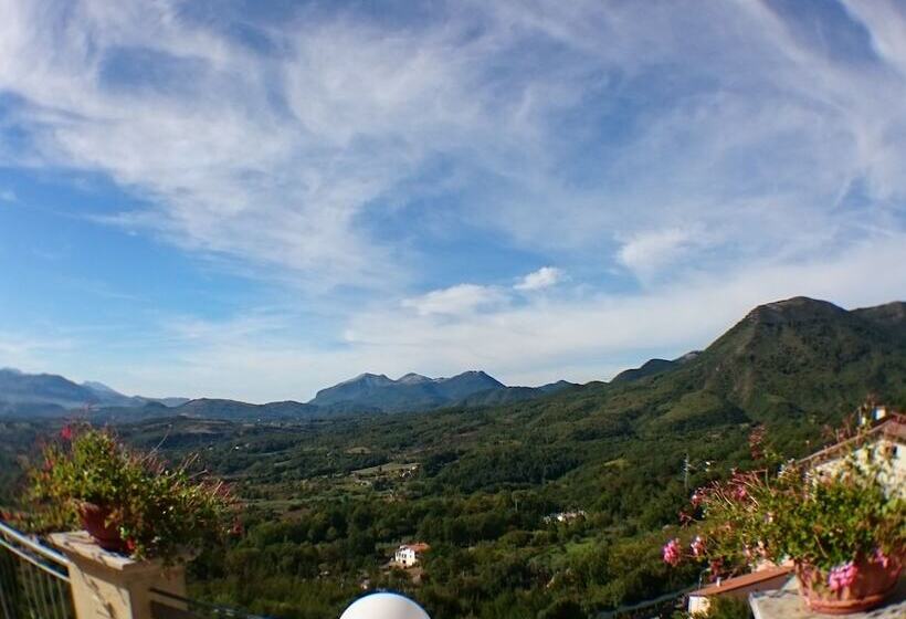 ホテル Sette E Mezzo