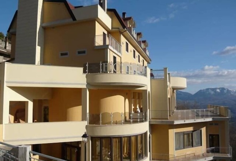 ホテル Sette E Mezzo