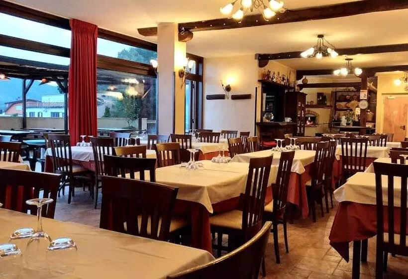 Hotelli Sette E Mezzo