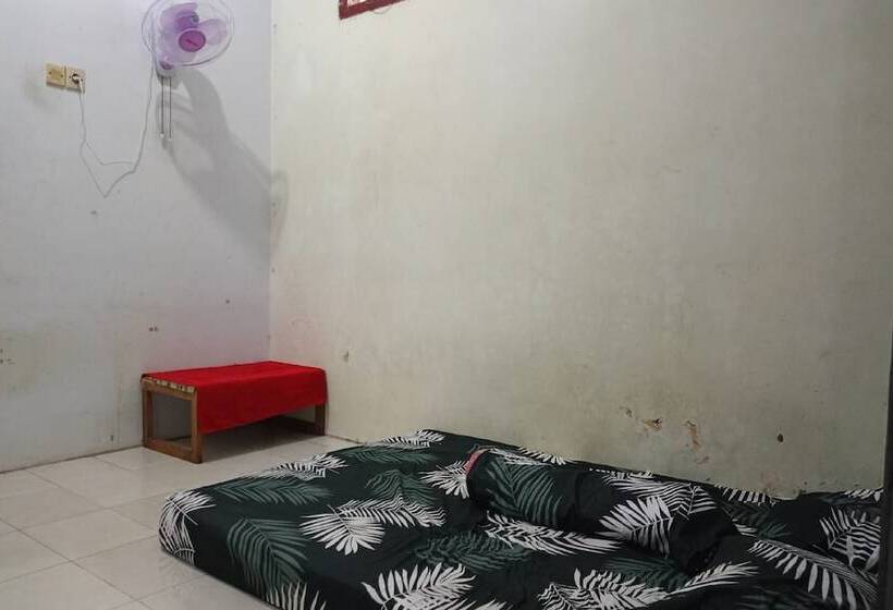 Hotel Spot On 93712 Vanda Family