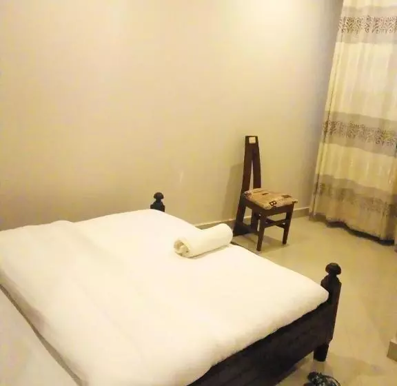 Suzie Hotels