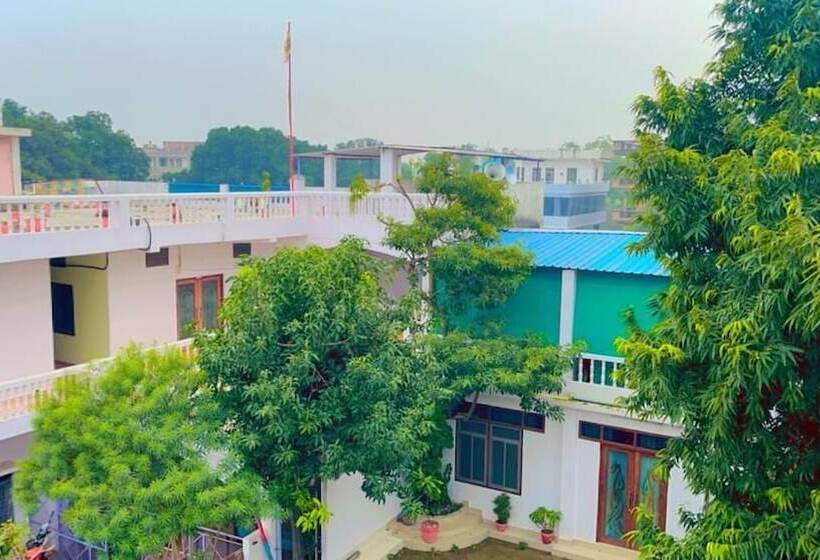 בית מלון כפרי Sewadham Training Centre