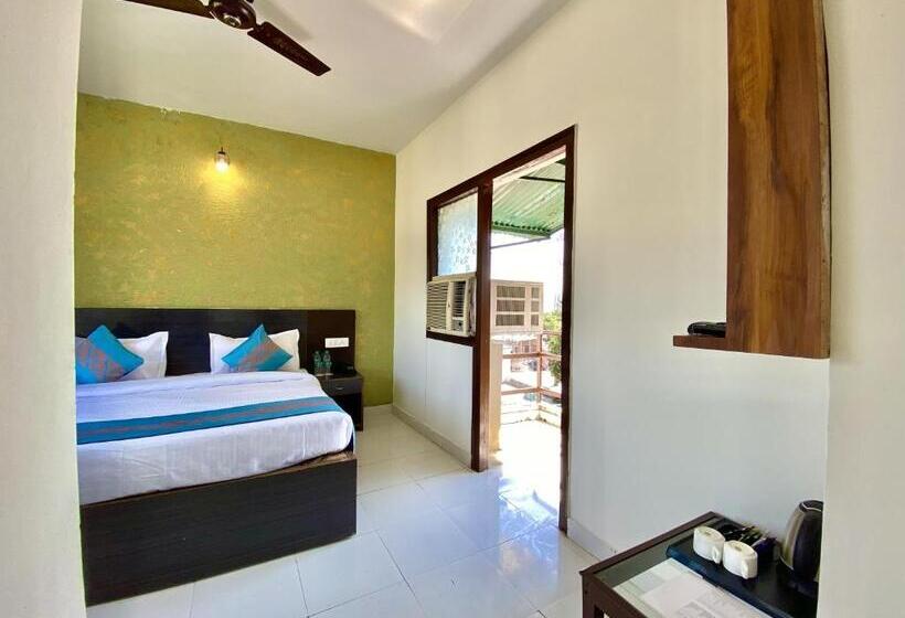 Shelton Blu Resort Jim Corbett