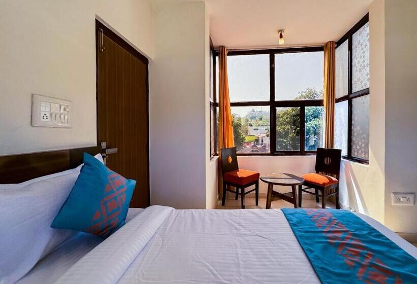 Shelton Blu Resort Jim Corbett