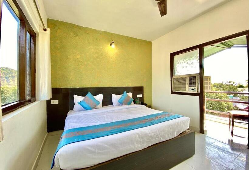 Shelton Blu Resort Jim Corbett