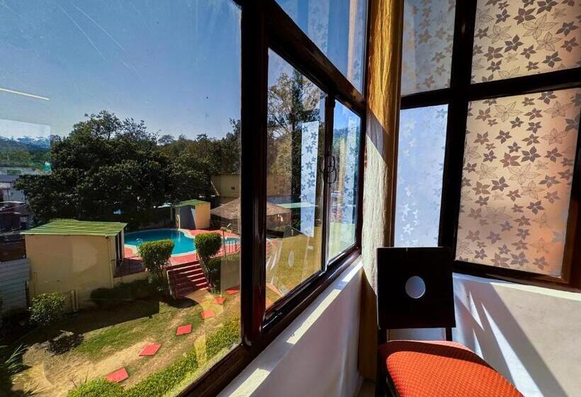 Shelton Blu Resort Jim Corbett